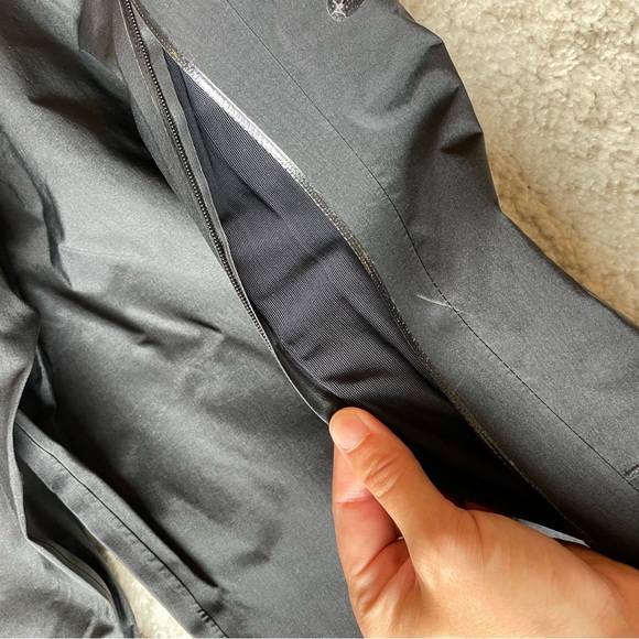 Norrona Lofoten Pro Light GoreTex ski pants - Picture 9 of 9